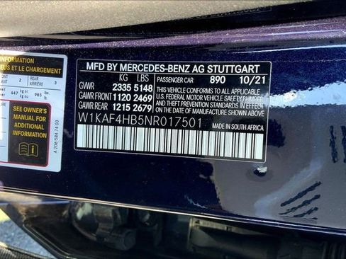 Used 2022 Mercedes-Benz C 300 4MATIC Sedan image 4