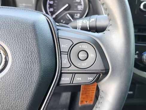 Used 2022 Toyota Camry SE FWD image 32