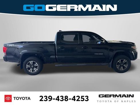 Used 2016 Toyota Tacoma TRD Sport w/ Premium & Technology Package RWD image 11