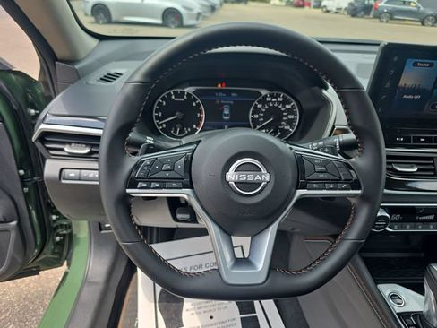Certified 2025 Nissan Altima 2.5 SR w/ SR Premium Package AWD/4WD image 14