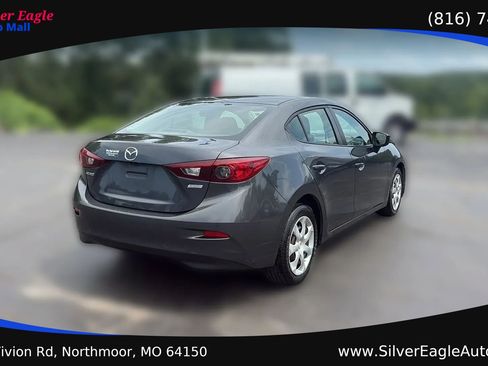 Used 2016 MAZDA MAZDA3 i Sport FWD image 5