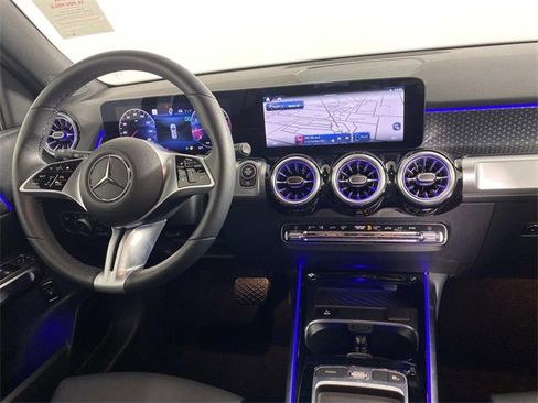 Used 2024 Mercedes-Benz GLB 250 image 14