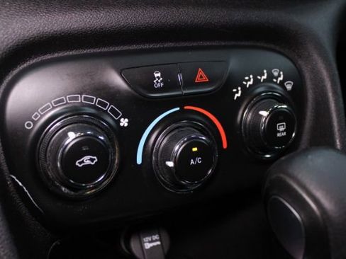 Used 2014 Dodge Dart SXT image 16