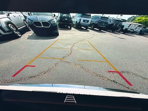 Used 2025 Buick Envista Avenir FWD image 30