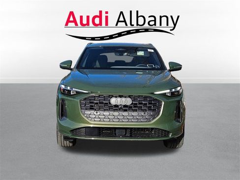 Used 2025 Audi Q5 Premium Plus w/ Premium Plus image 9