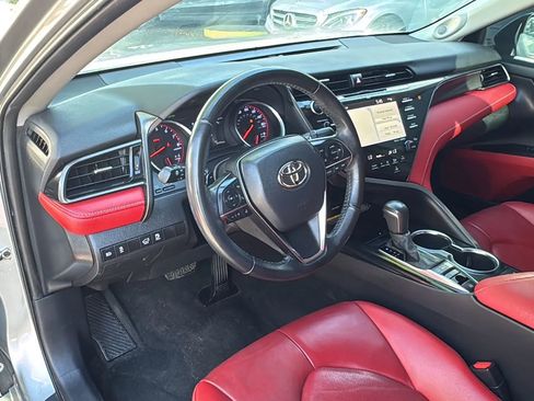 Used 2020 Toyota Camry XSE w/ Navigation Package image 12