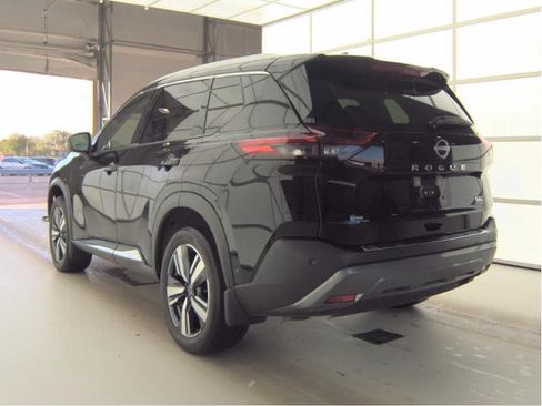 Used 2023 Nissan Rogue SL w/ SL Premium Package FWD image 6