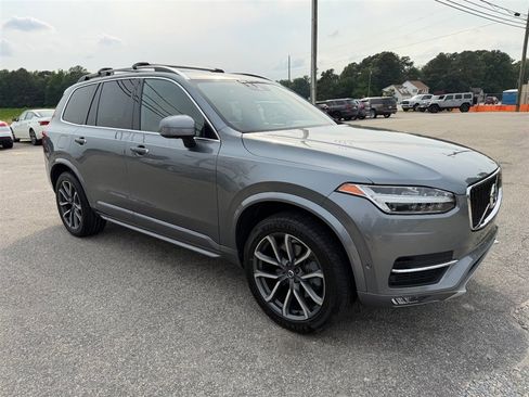 Used 2018 Volvo XC90 T6 Momentum w/ Convenience Package AWD/4WD image 7