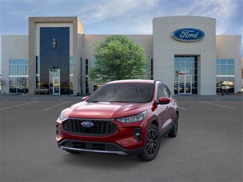 New 2025 Ford Escape SE image 2