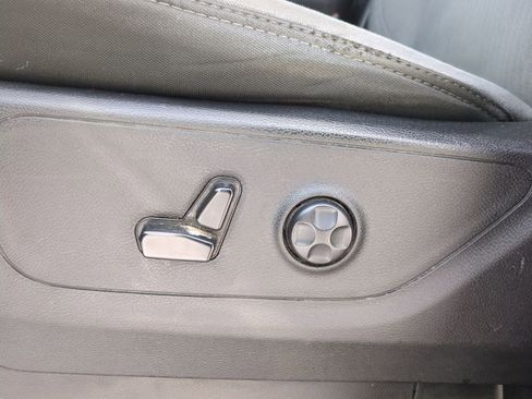 Used 2019 RAM 1500 Big Horn image 22