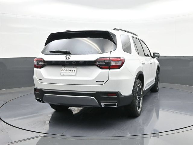 New 2026 Honda Pilot Touring image 11