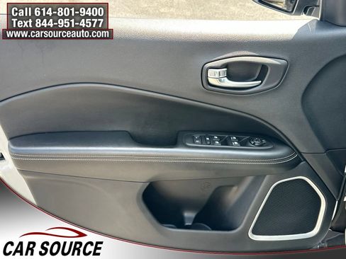 Used 2020 Jeep Compass Latitude FWD image 11