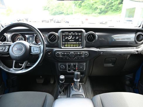 Used 2022 Jeep Gladiator Sport AWD/4WD image 15