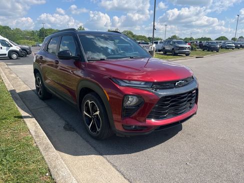 Used 2022 Chevrolet TrailBlazer RS FWD image 2