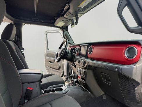 Used 2021 Jeep Wrangler Unlimited Rubicon AWD/4WD image 11