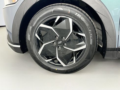 Used 2024 Hyundai Ioniq 5 SEL RWD image 11