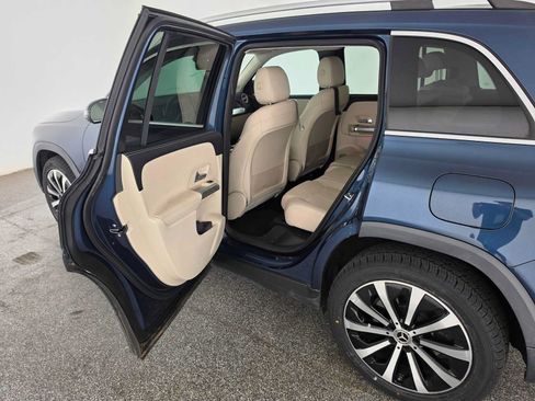 Used 2021 Mercedes-Benz GLB 250 image 15