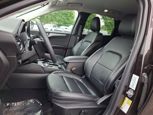 Used 2023 Ford Escape Platinum AWD/4WD image 24