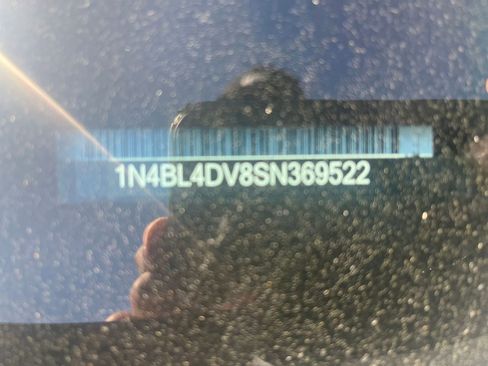 Used 2025 Nissan Altima 2.5 SV FWD image 30
