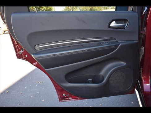 Used 2023 Dodge Durango SXT Launch Edition image 21