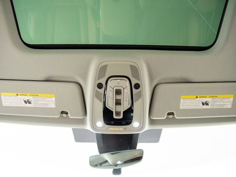 Used 2022 Audi Q8 Premium Plus w/ Premium Plus Package image 19