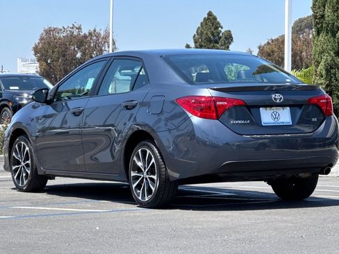Used 2018 Toyota Corolla SE FWD image 6