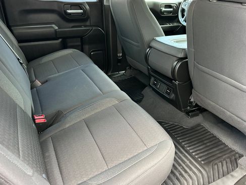 Used 2026 Chevrolet Silverado 1500 Custom w/ LPO, Dark Essentials Package RWD image 18