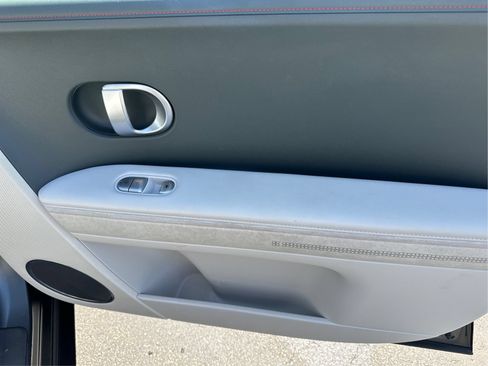Certified 2022 Hyundai Ioniq 5 SEL w/ Cargo Package RWD image 21