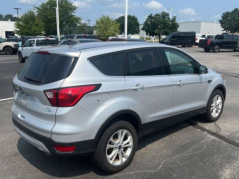 Used 2019 Ford Escape SE AWD/4WD image 4