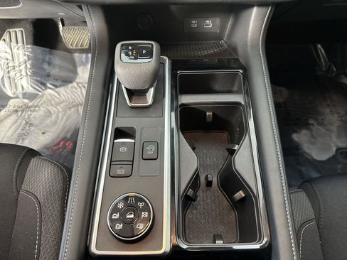 Certified 2023 Nissan Pathfinder SV image 20