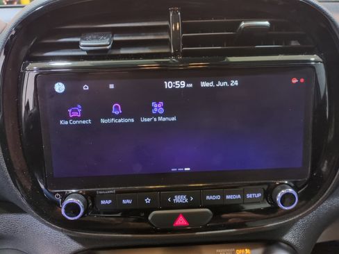 Certified 2023 Kia Soul GT-Line FWD image 23