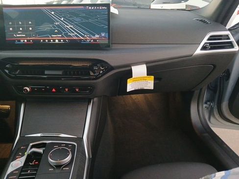 New 2026 BMW 330i Sedan w/ M Sport Package image 19