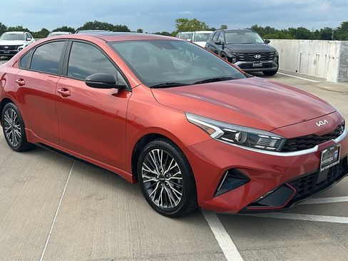 Used 2024 Kia Forte GT-Line w/ GT-Line Premium Package FWD image 16