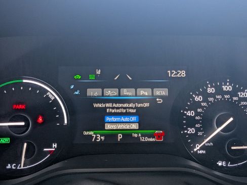 Certified 2025 Toyota Sienna XLE FWD image 24