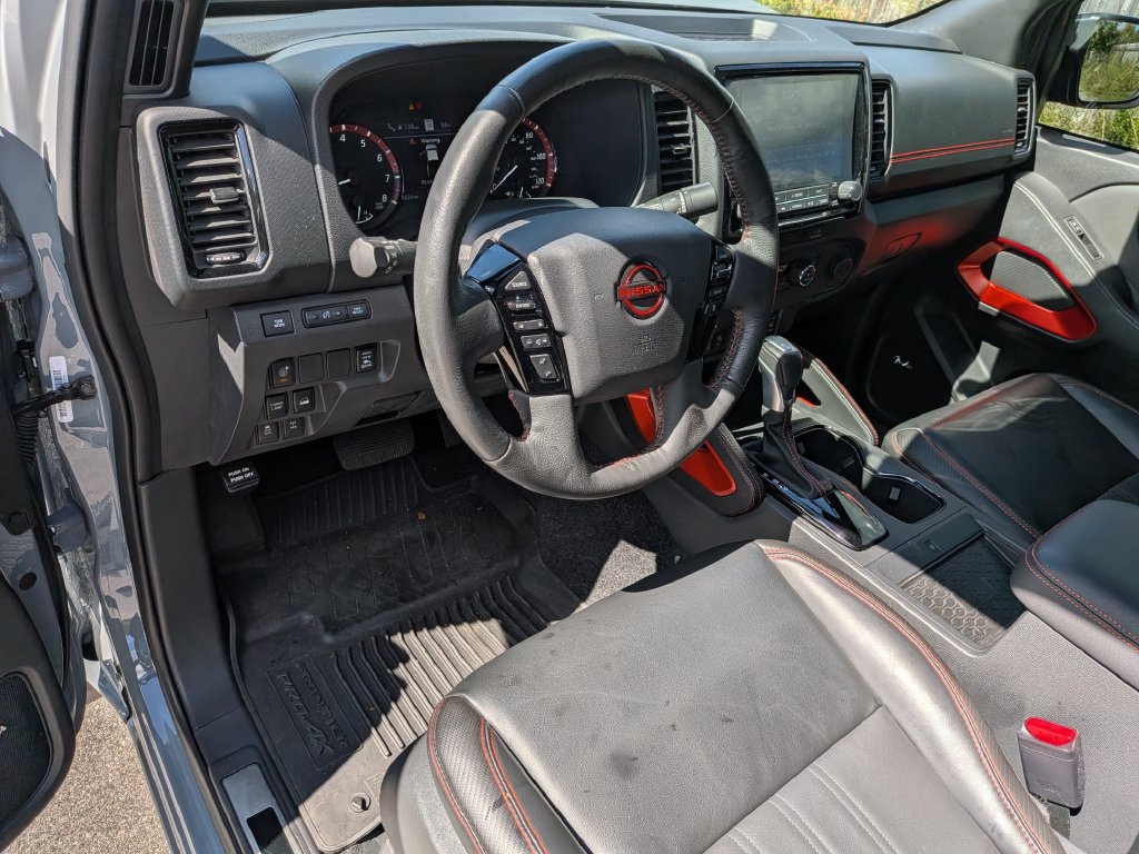 Used 2023 Nissan Frontier PRO-4X w/ Pro-4X Premium Package AWD/4WD image 12