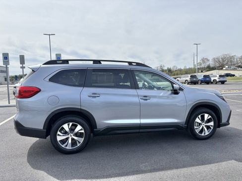 Certified 2025 Subaru Ascent Premium AWD/4WD image 8