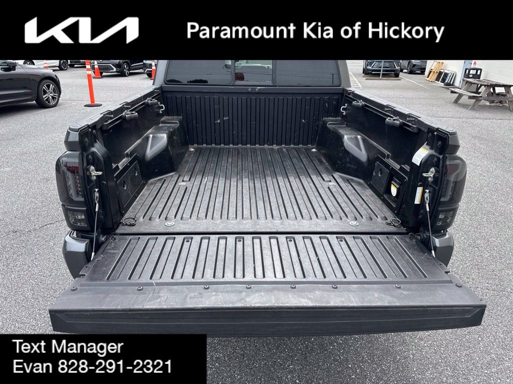Used 2016 Toyota Tacoma TRD Sport w/ Towing Package AWD/4WD image 10