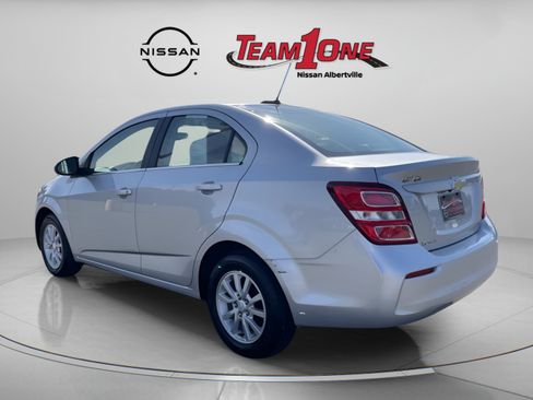Used 2018 Chevrolet Sonic LT w/ Convenience Package FWD image 6