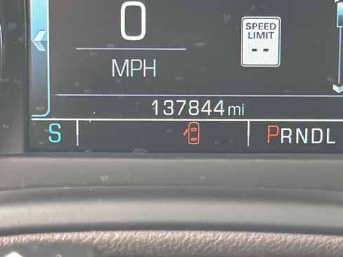 Used 2020 Chevrolet Suburban LT RWD image 29
