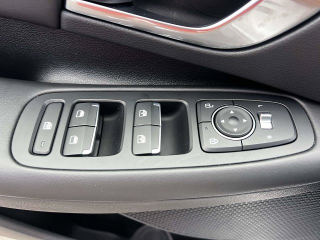 Certified 2023 Hyundai Sonata SEL w/ Cargo Package FWD image 17