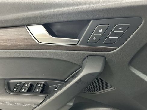 Used 2023 Audi Q5 2.0T Premium Plus w/ Premium Plus Package AWD/4WD image 11
