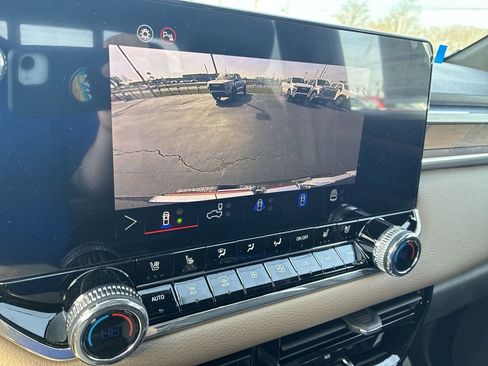 New 2026 GMC Canyon Denali image 16