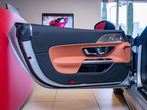 Used 2025 Mercedes-Benz AMG GT 63 image 8