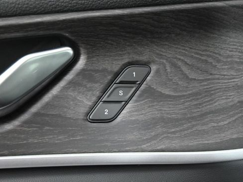 New 2025 Jeep Grand Cherokee L Limited w/ Luxury Tech Group II image 21