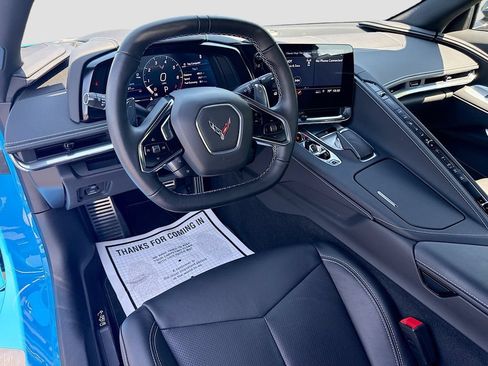 Used 2020 Chevrolet Corvette Stingray Coupe w/ Z51 Performance Package RWD image 12