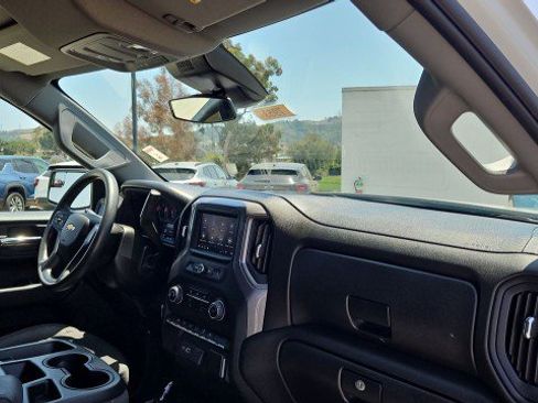 Used 2024 Chevrolet Silverado 1500 Custom w/ Turbomax Blackout Package RWD image 28