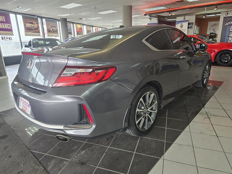 Used 2017 Honda Accord EX image 4