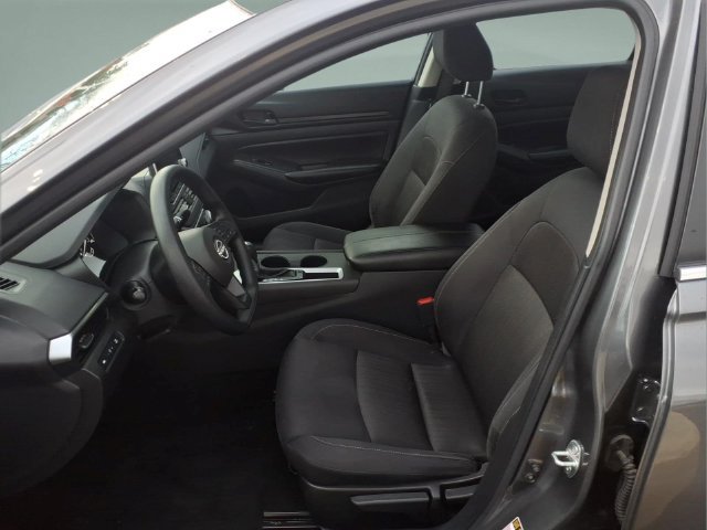 Certified 2025 Nissan Altima 2.5 S FWD image 27