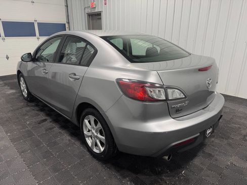 Used 2011 MAZDA MAZDA3 i Touring image 4