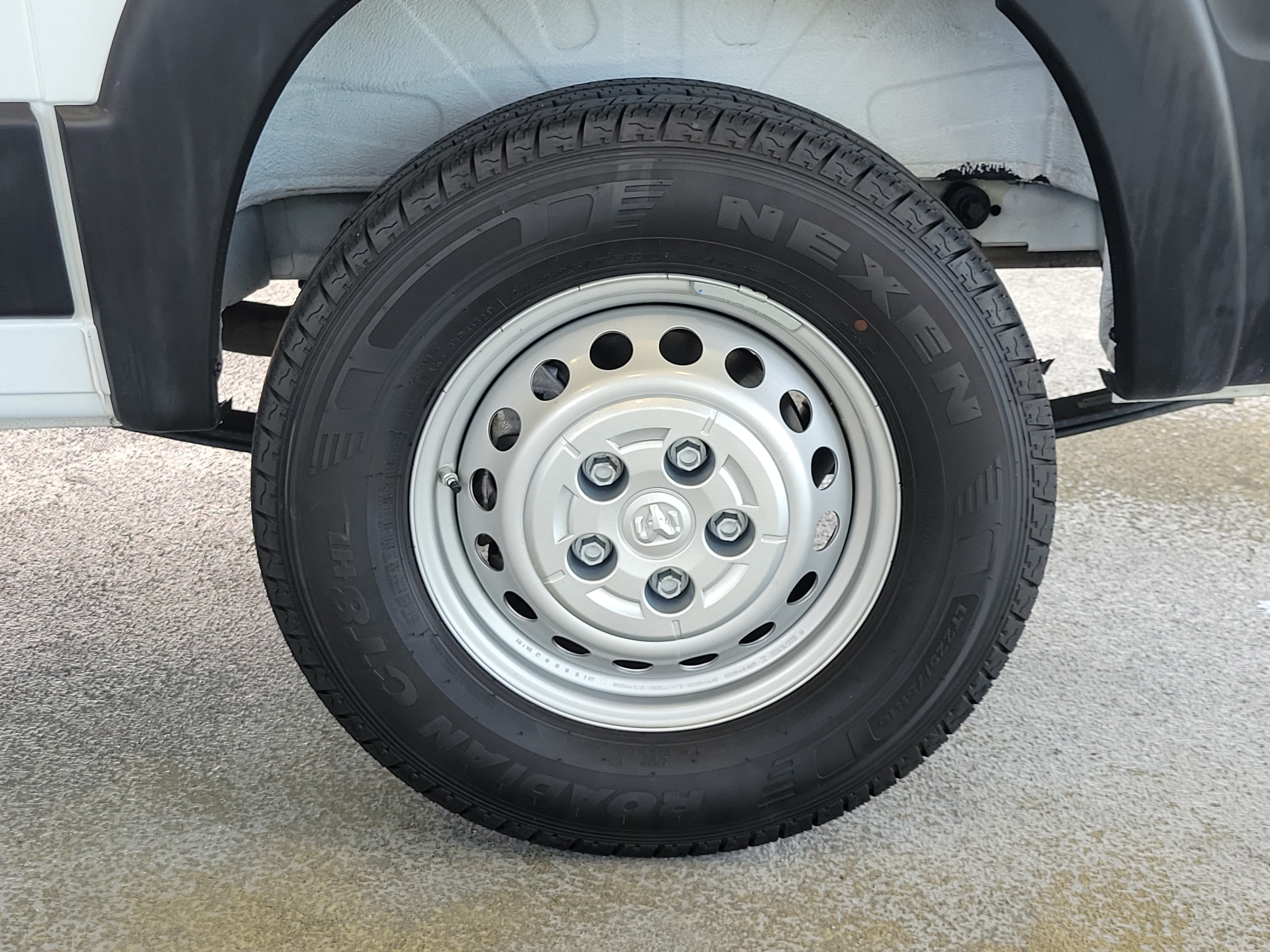 Used 2025 RAM ProMaster 1500 FWD image 5
